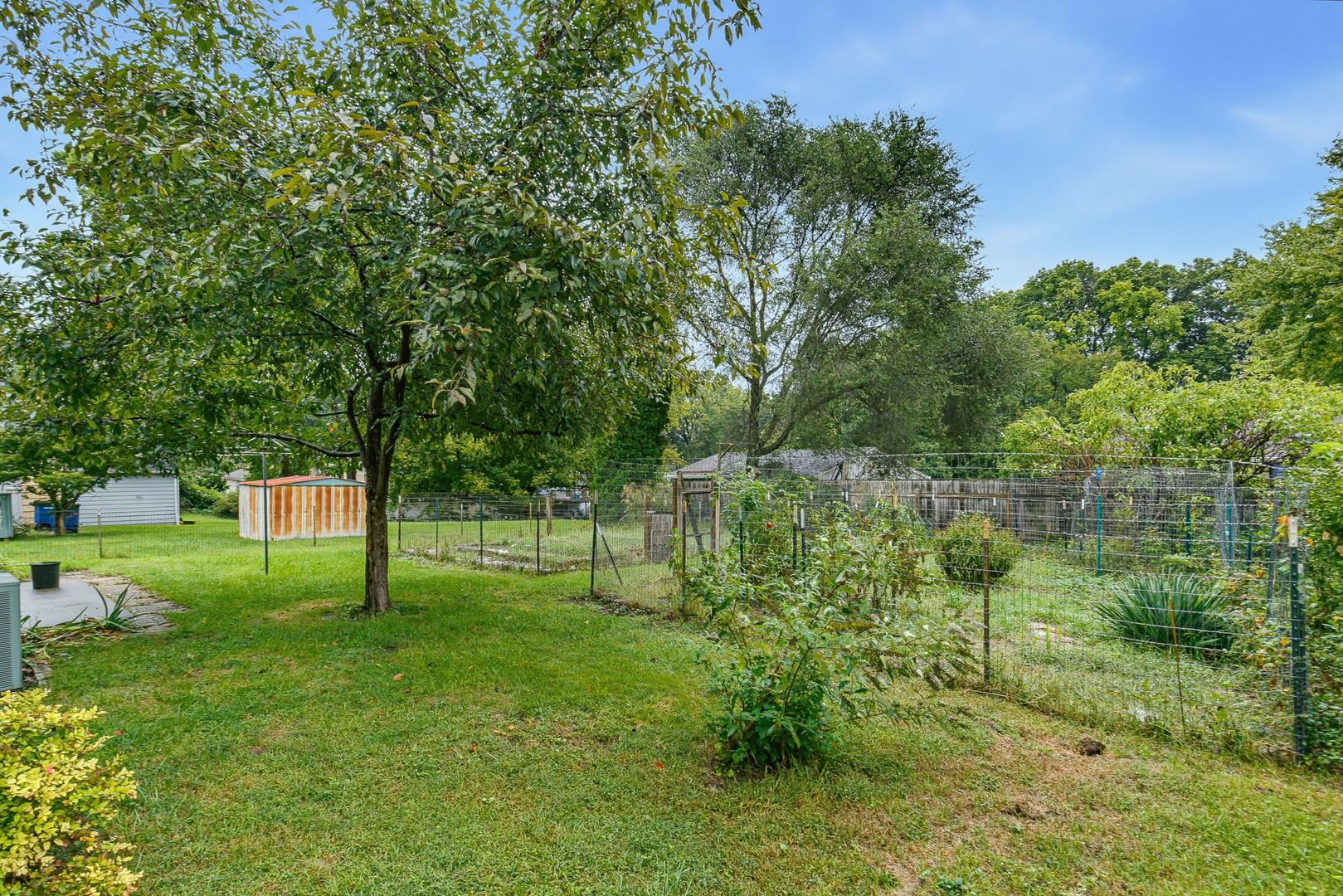 1024 25th Street Property Photo 4