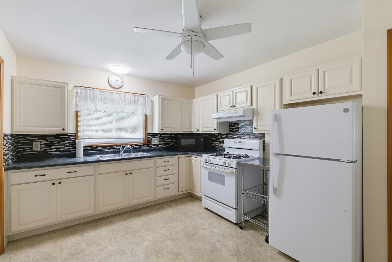 1024 25th Street Property Photo 8