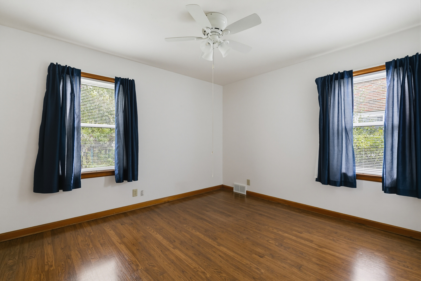 1024 25th Street Property Photo 12