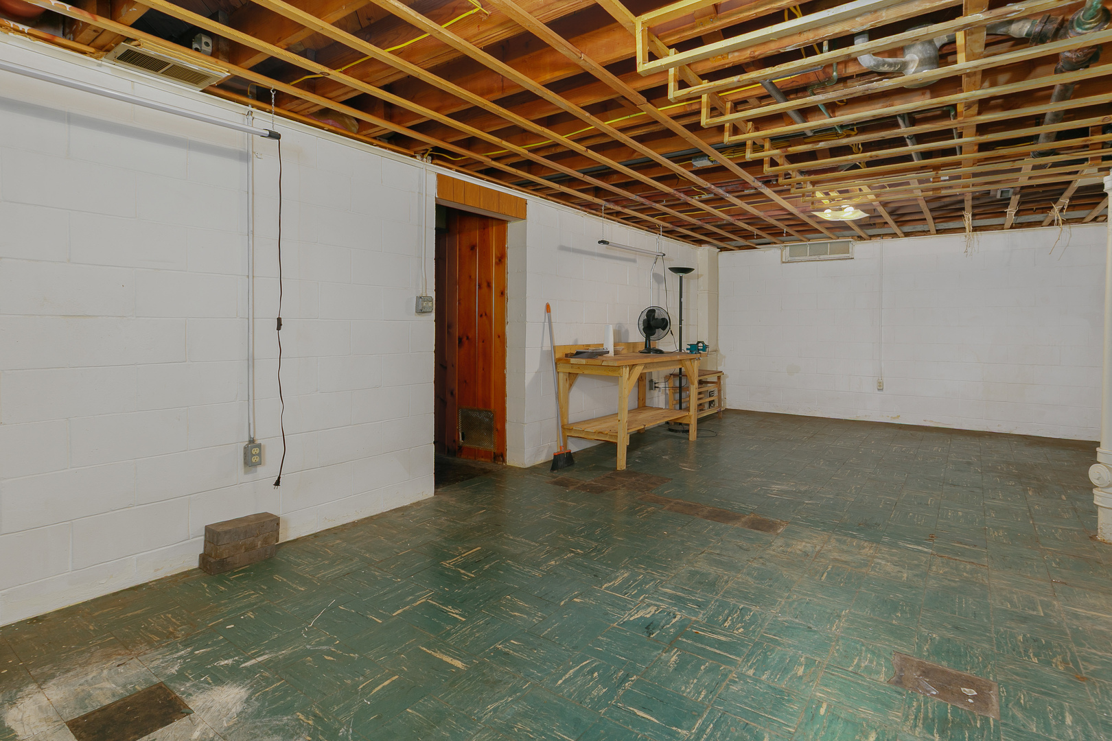 1024 25th Street Property Photo 26