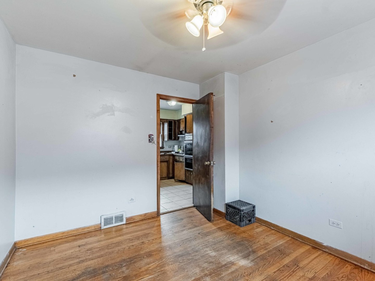 11120 S Ewing Avenue Property Photo 13