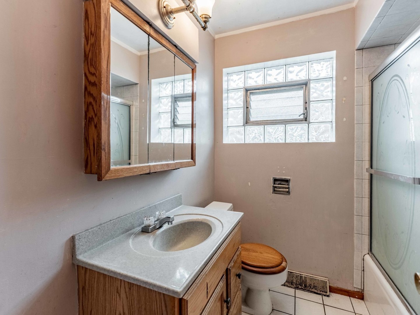 11120 S Ewing Avenue Property Photo 14