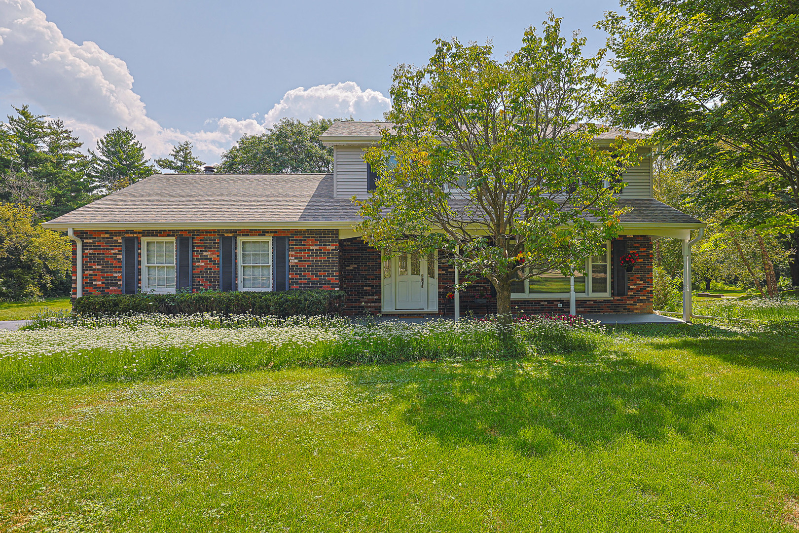 52 Darlington Drive Property Photo 1