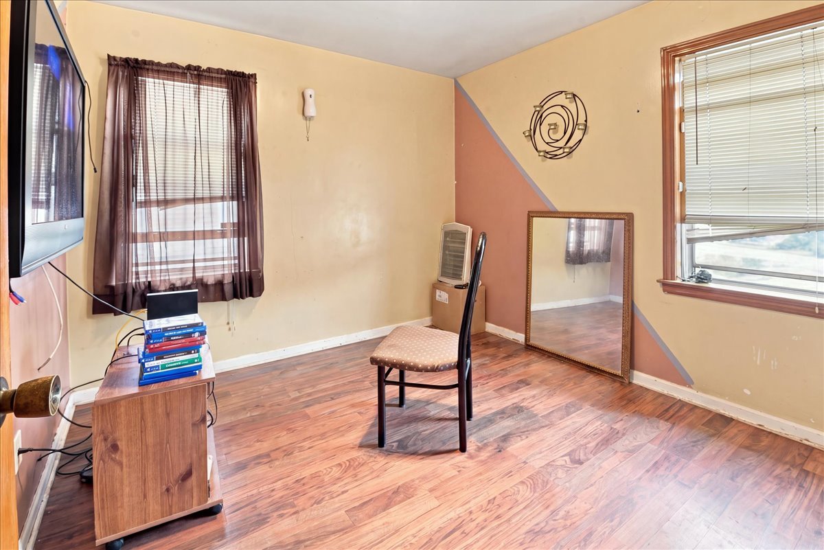 3816 W 84th Place Property Photo 8
