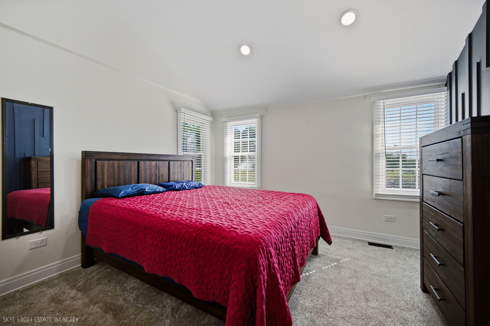 19w640 Bluff Road Property Photo 10