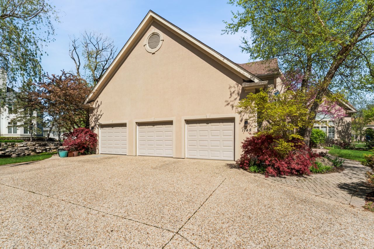 1745 Sundrop Circle Property Photo 43