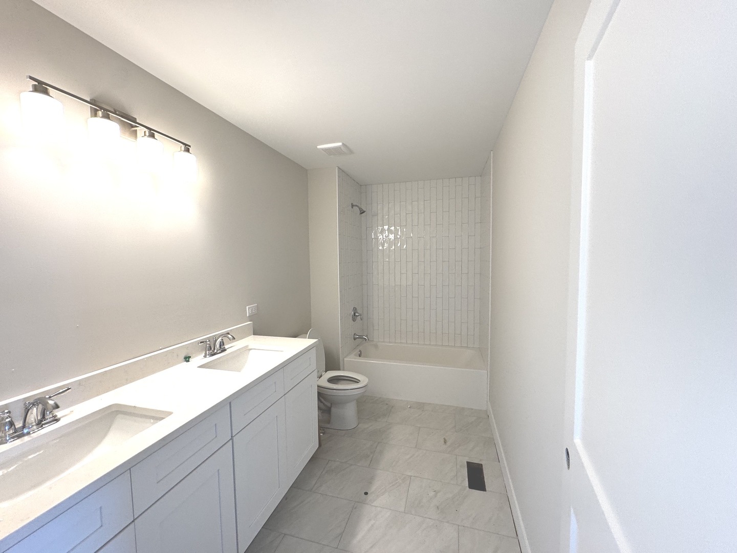 15915 Jade Court Property Photo 12