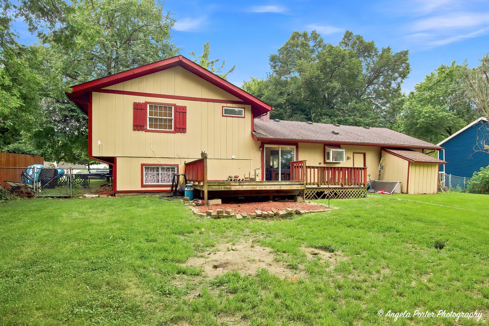512 Silbury Court Property Photo 22