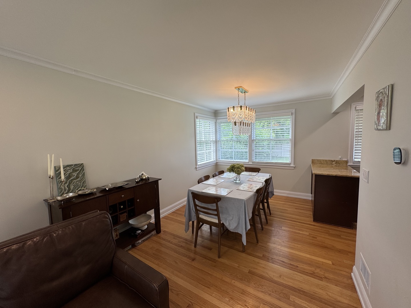 1816 Hull Avenue Property Photo 6