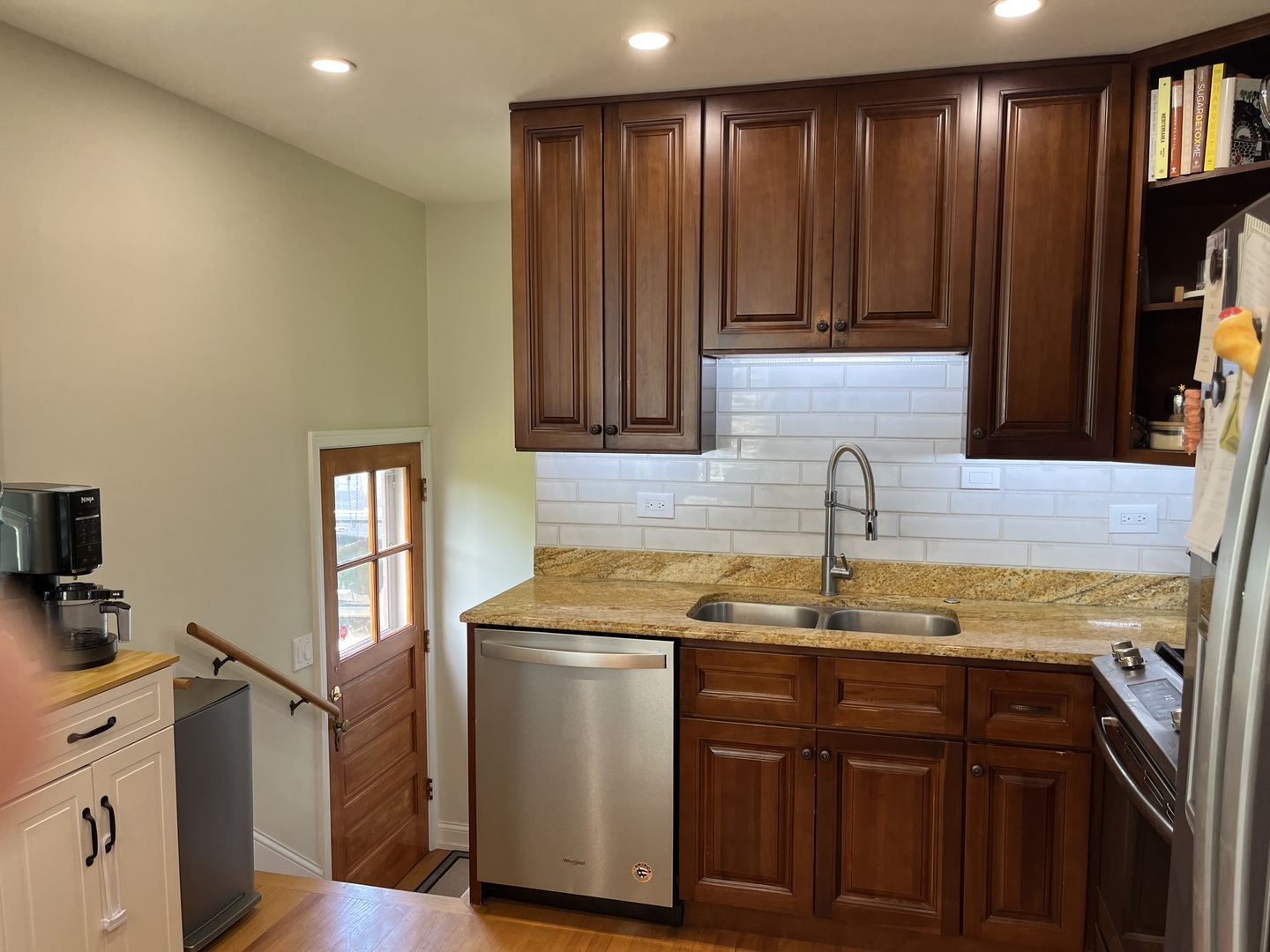 1816 Hull Avenue Property Photo 8