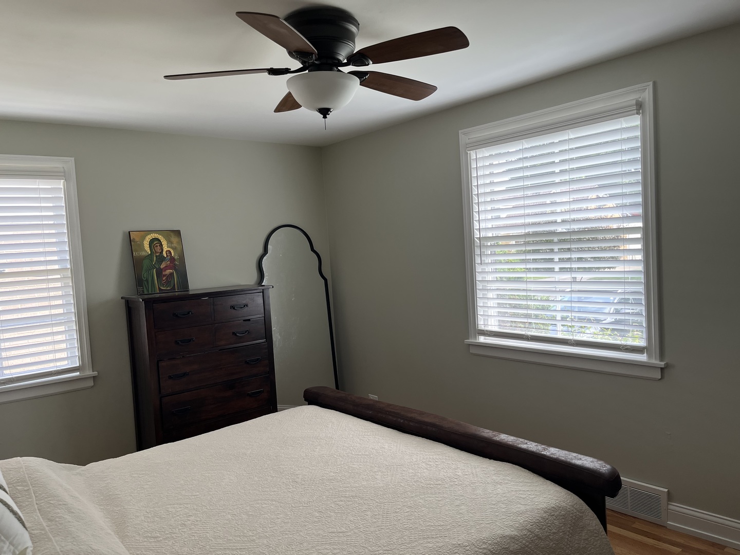 1816 Hull Avenue Property Photo 12