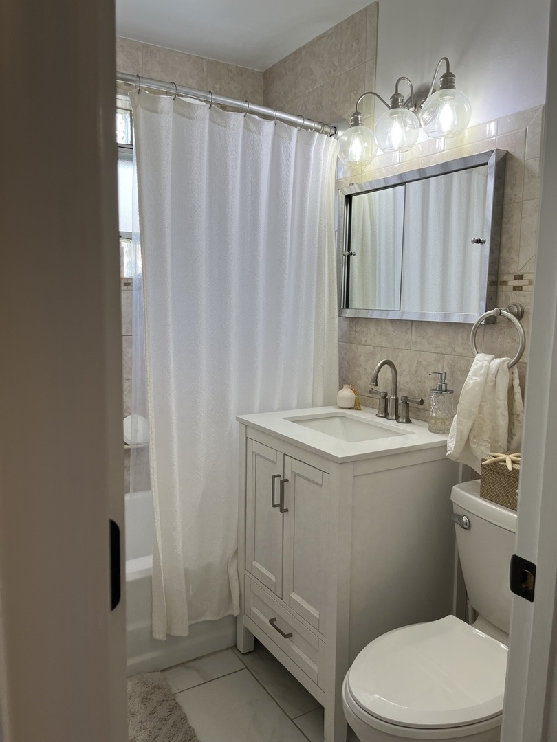 1816 Hull Avenue Property Photo 14