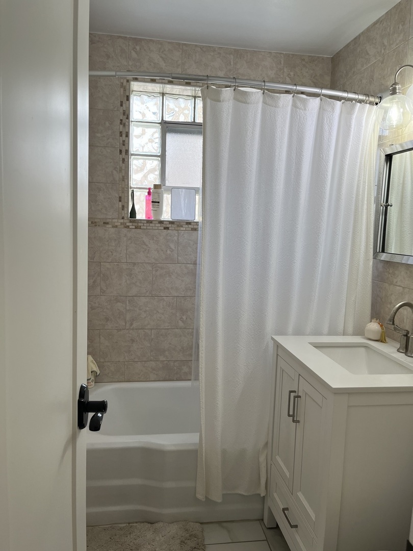 1816 Hull Avenue Property Photo 15