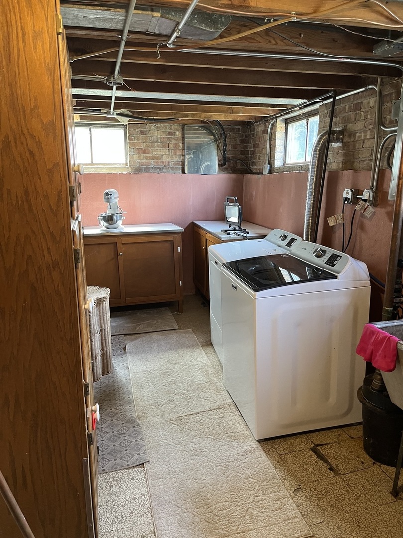 1816 Hull Avenue Property Photo 20
