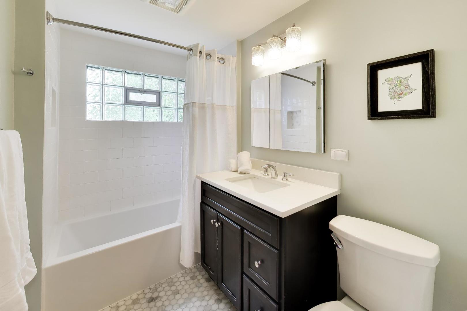 8835 Forestview Road Property Photo 21
