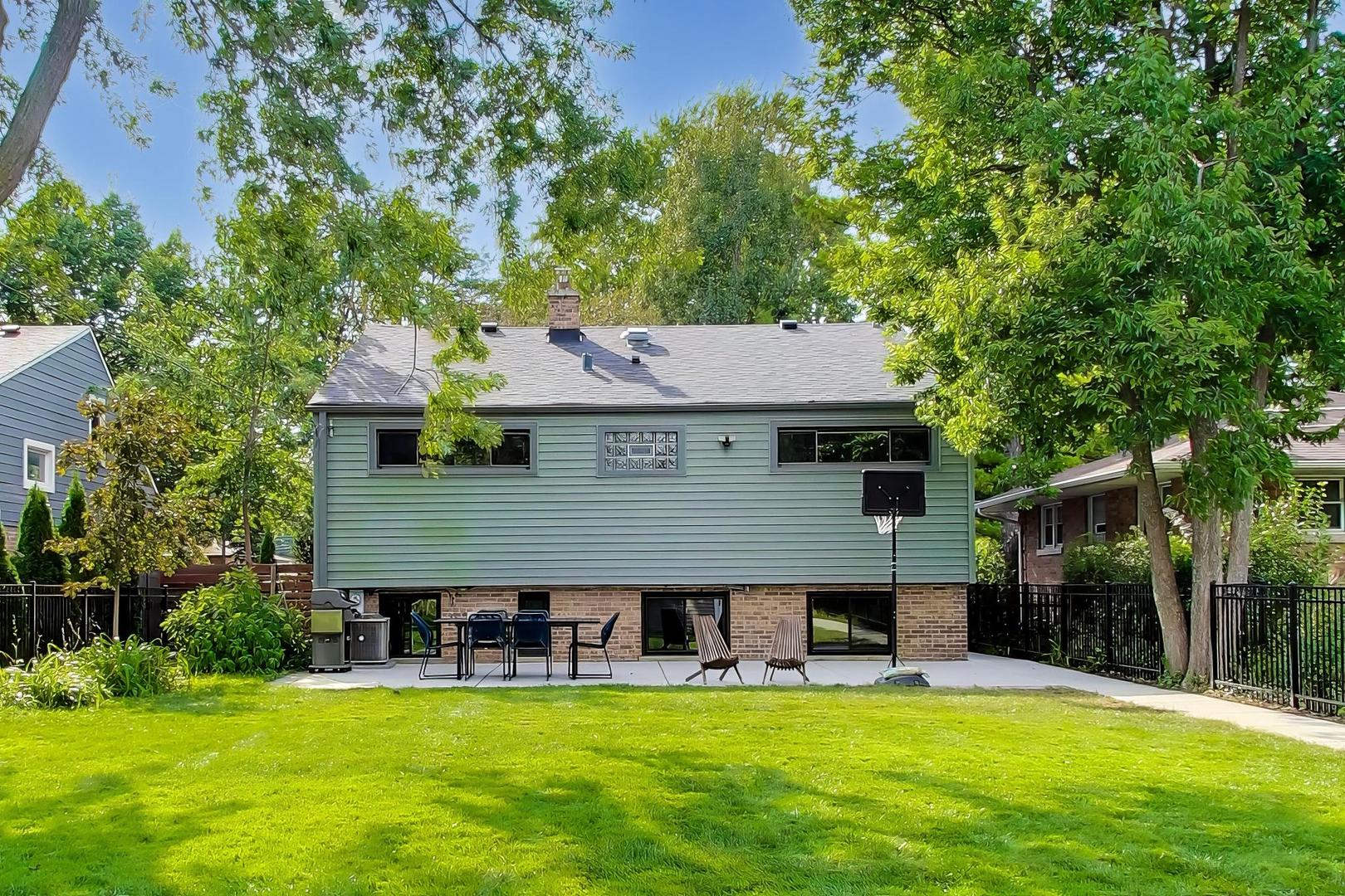 8835 Forestview Road Property Photo 35