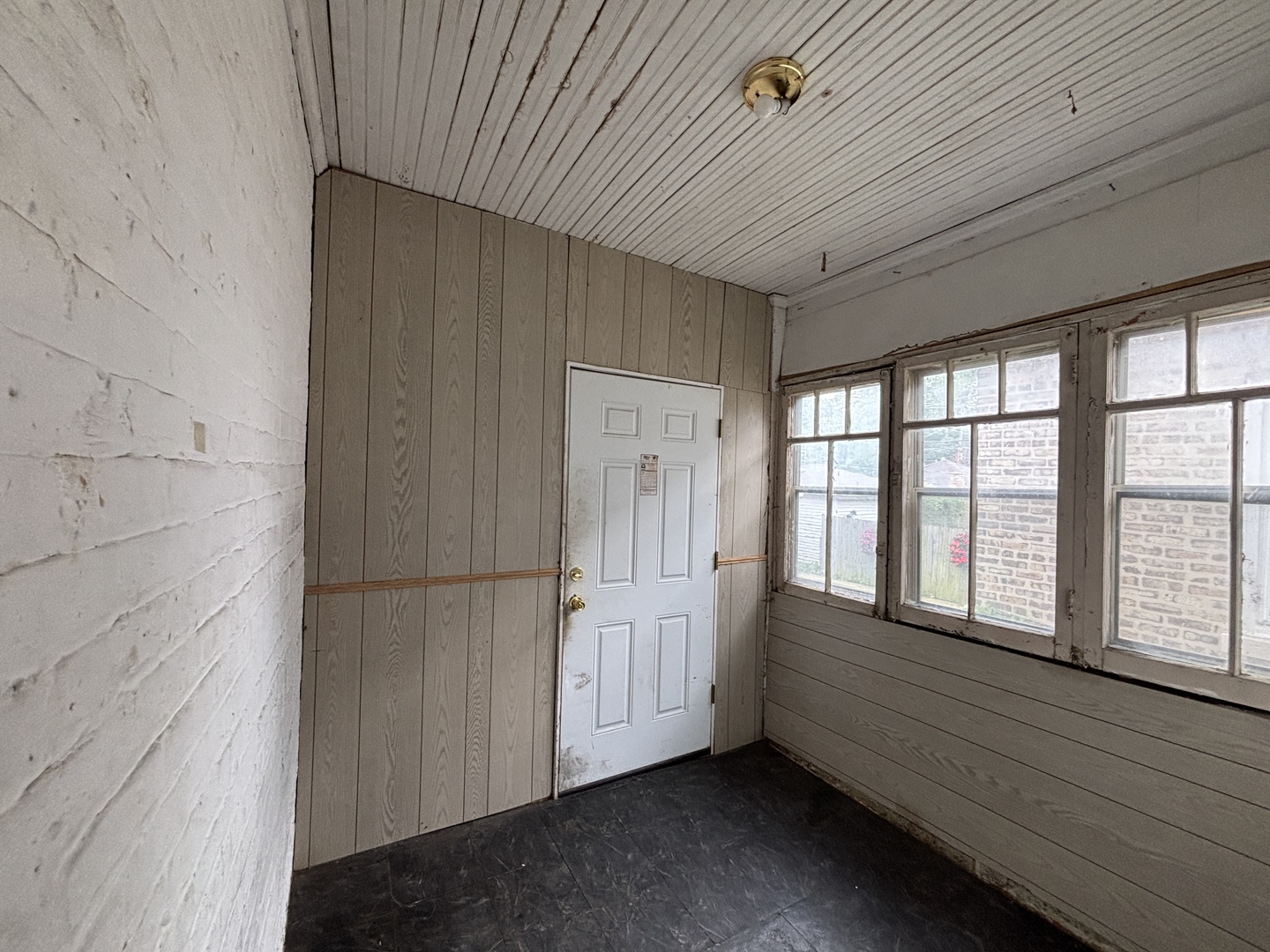 9343 S Throop Street Property Photo 11