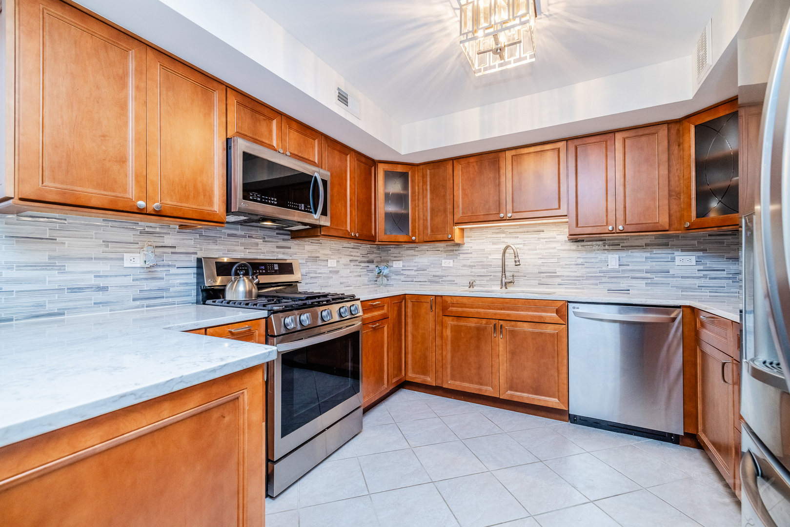 3700 N Lake Shore Drive 303 Property Photo 7