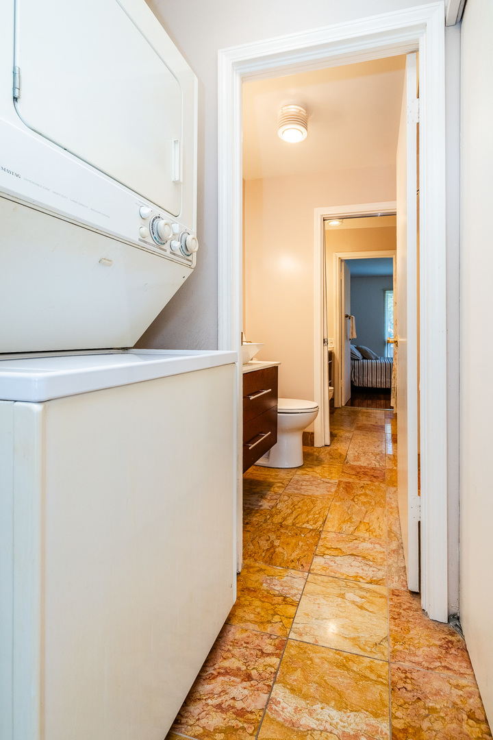 3700 N Lake Shore Drive 303 Property Photo 38