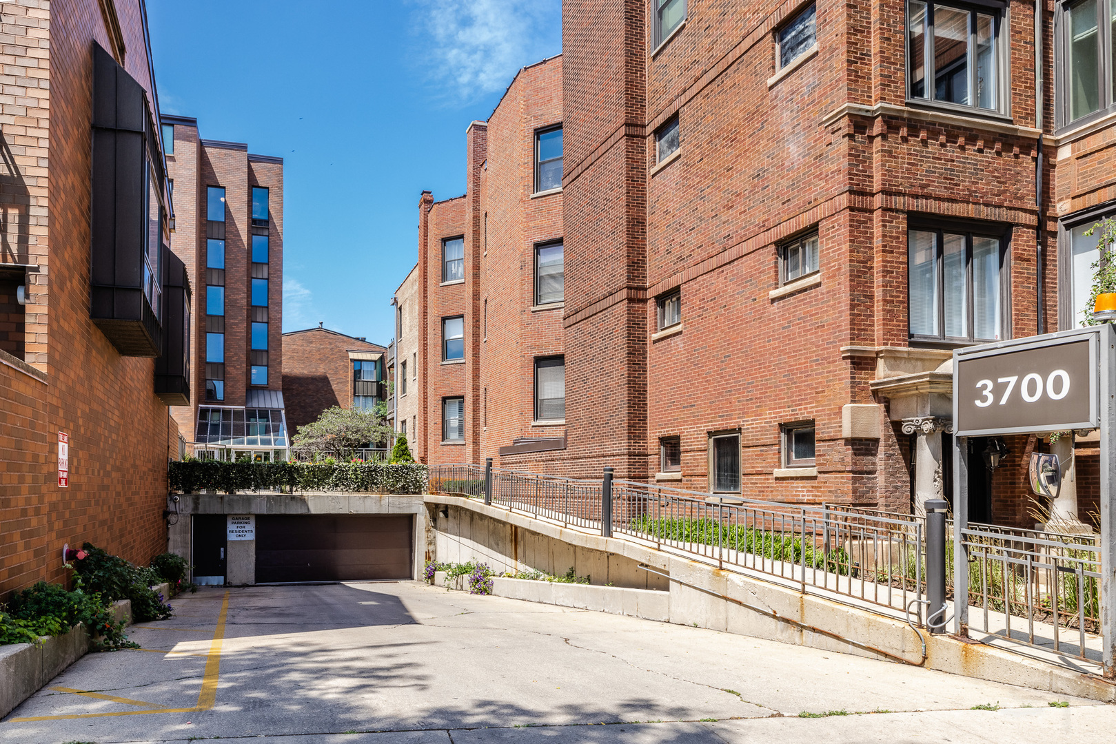 3700 N Lake Shore Drive 303 Property Photo 43