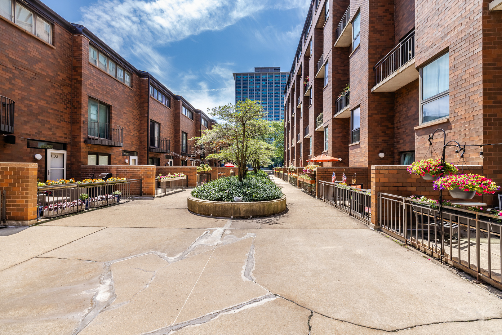 3700 N Lake Shore Drive 303 Property Photo 44