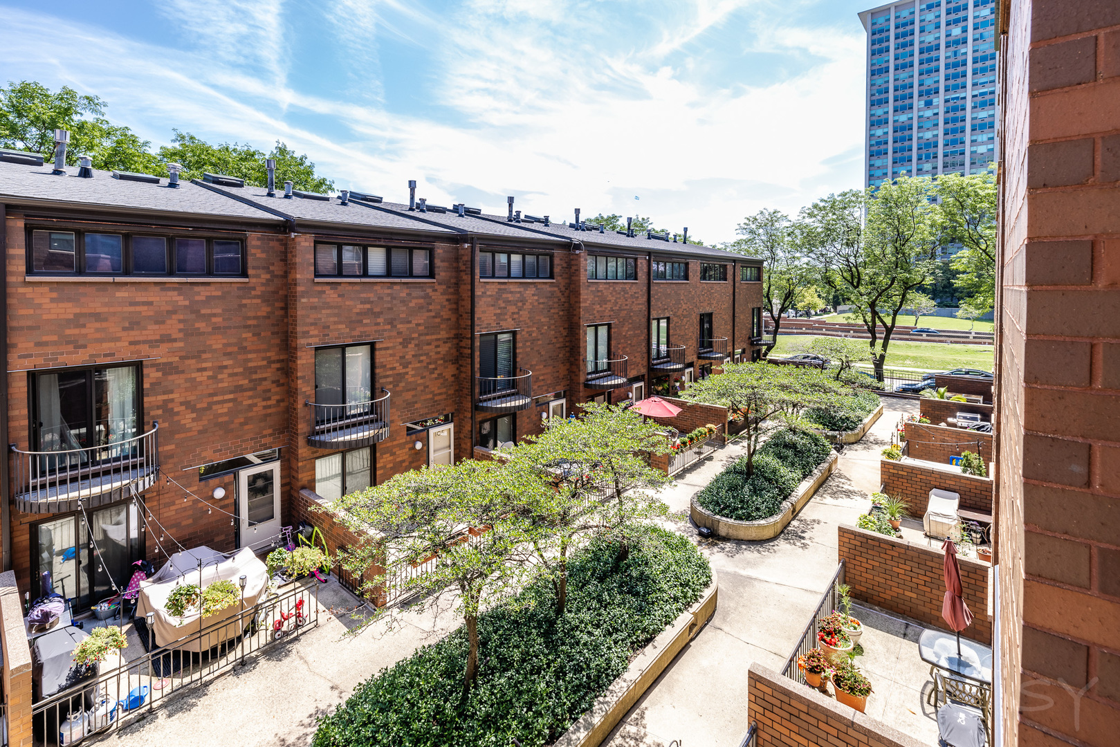 3700 N Lake Shore Drive 303 Property Photo 45