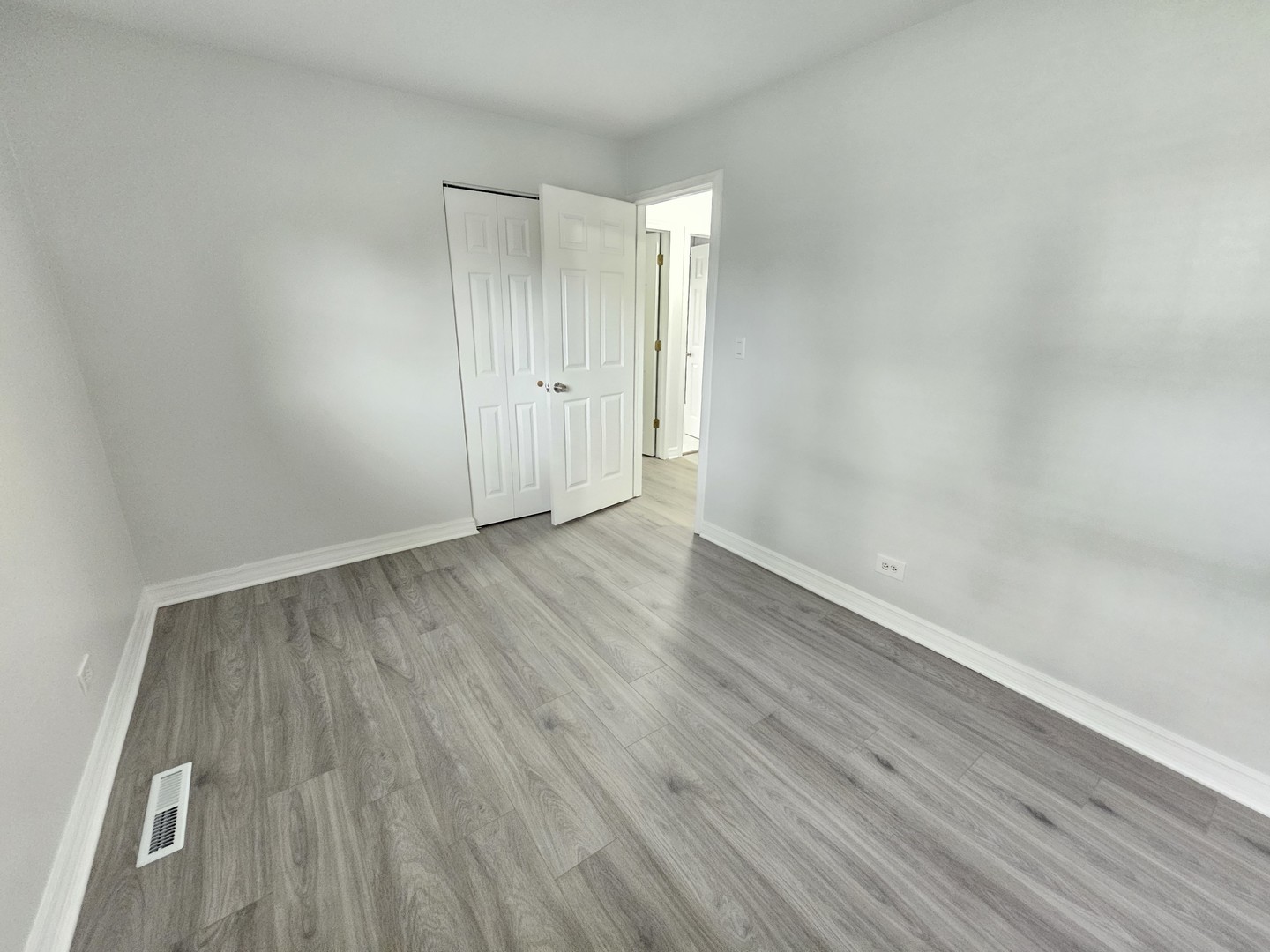 18570 W Pamela Place Property Photo 11