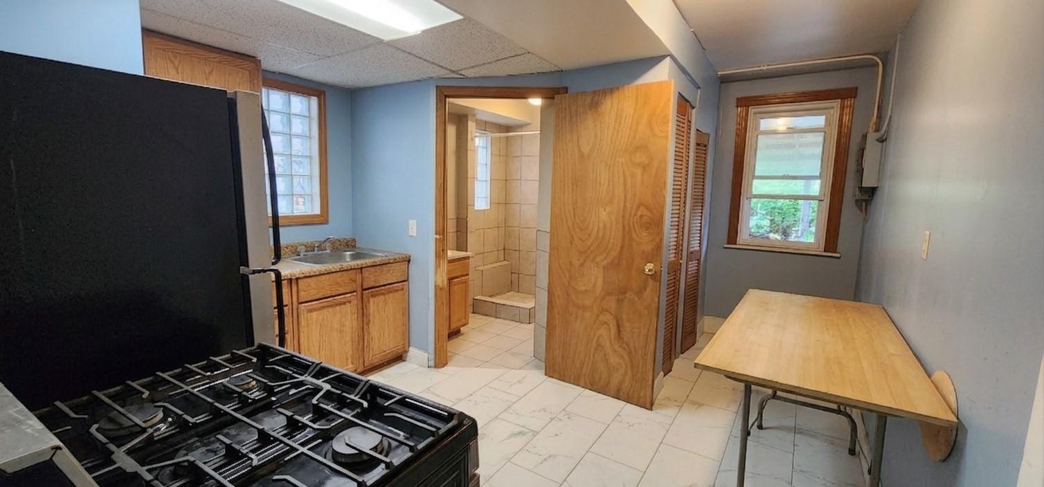 4051 S Campbell Street Property Photo 7