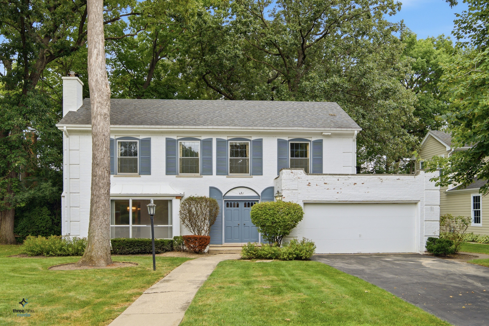 681 Smoke Tree Road Property Photo 1