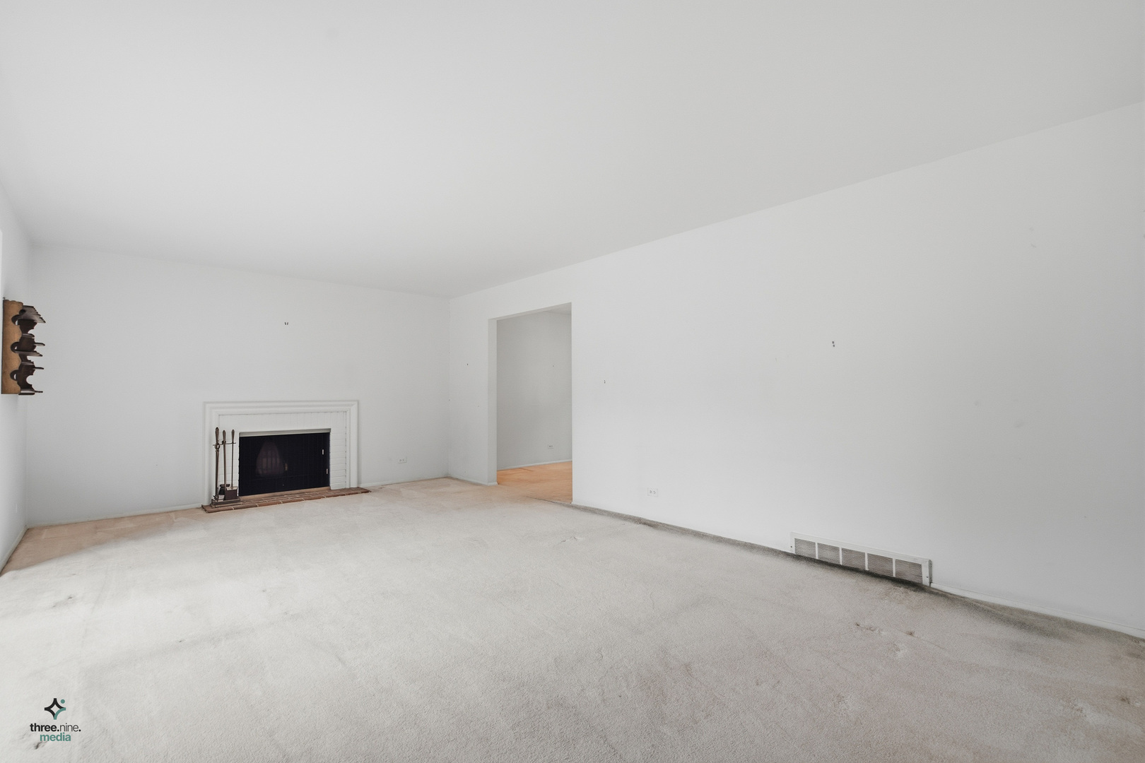 681 Smoke Tree Road Property Photo 4