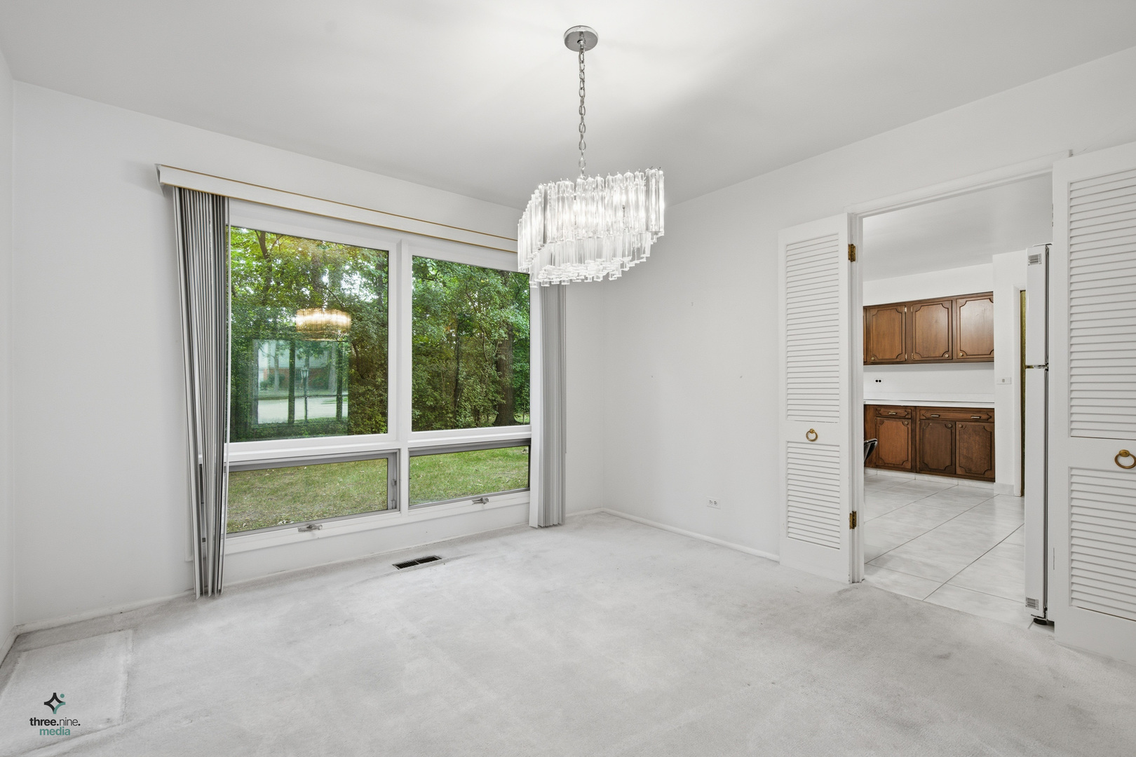 681 Smoke Tree Road Property Photo 6