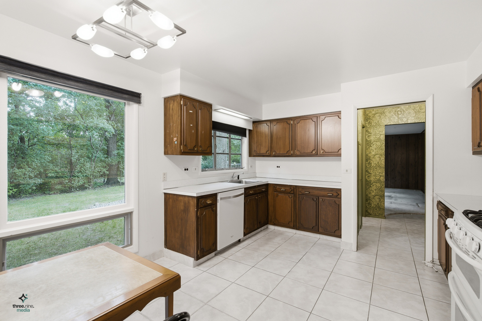 681 Smoke Tree Road Property Photo 7