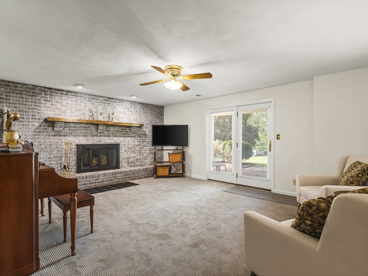 572 Baintree Road Property Photo 14