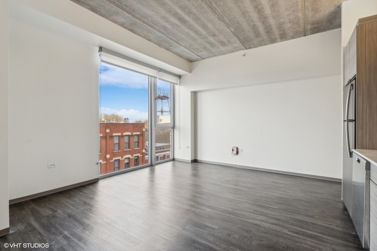 1920 N Milwaukee Avenue 205 Property Photo 3