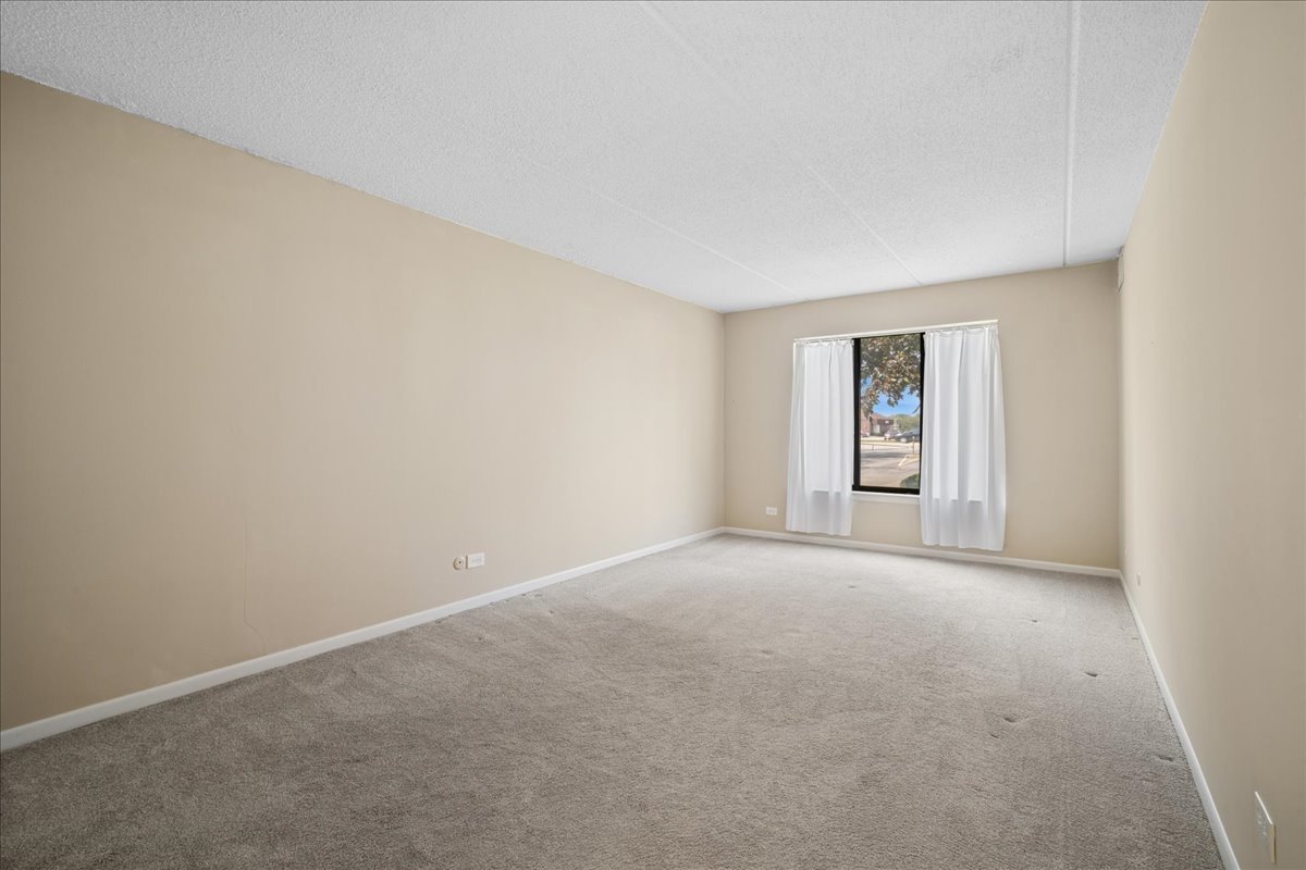 130 E Grand Avenue 108 Property Photo 13