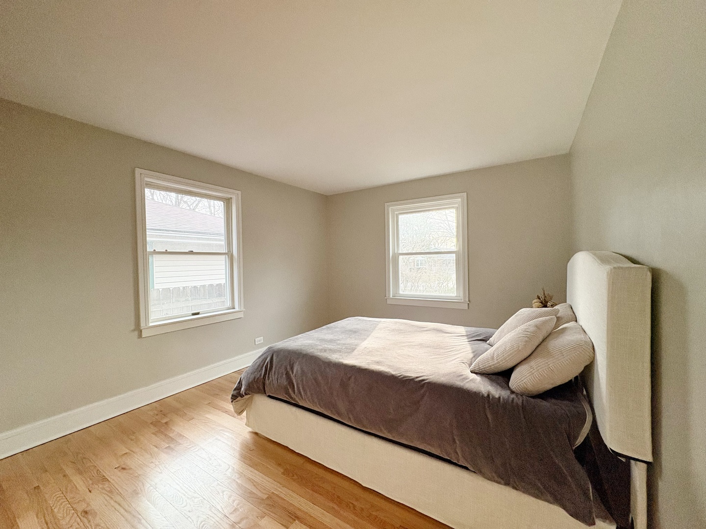215 S Forest Avenue Property Photo 14