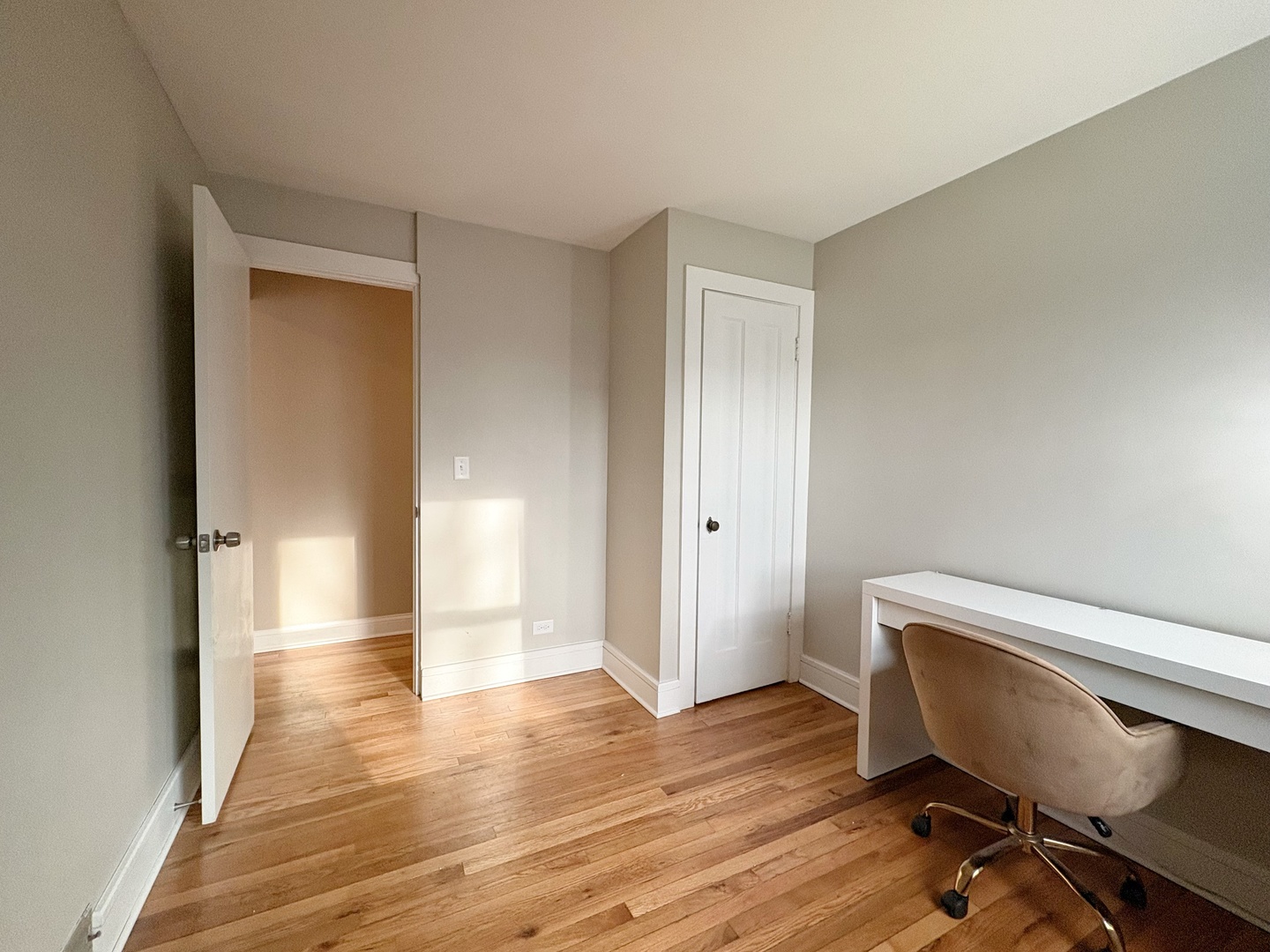 215 S Forest Avenue Property Photo 18