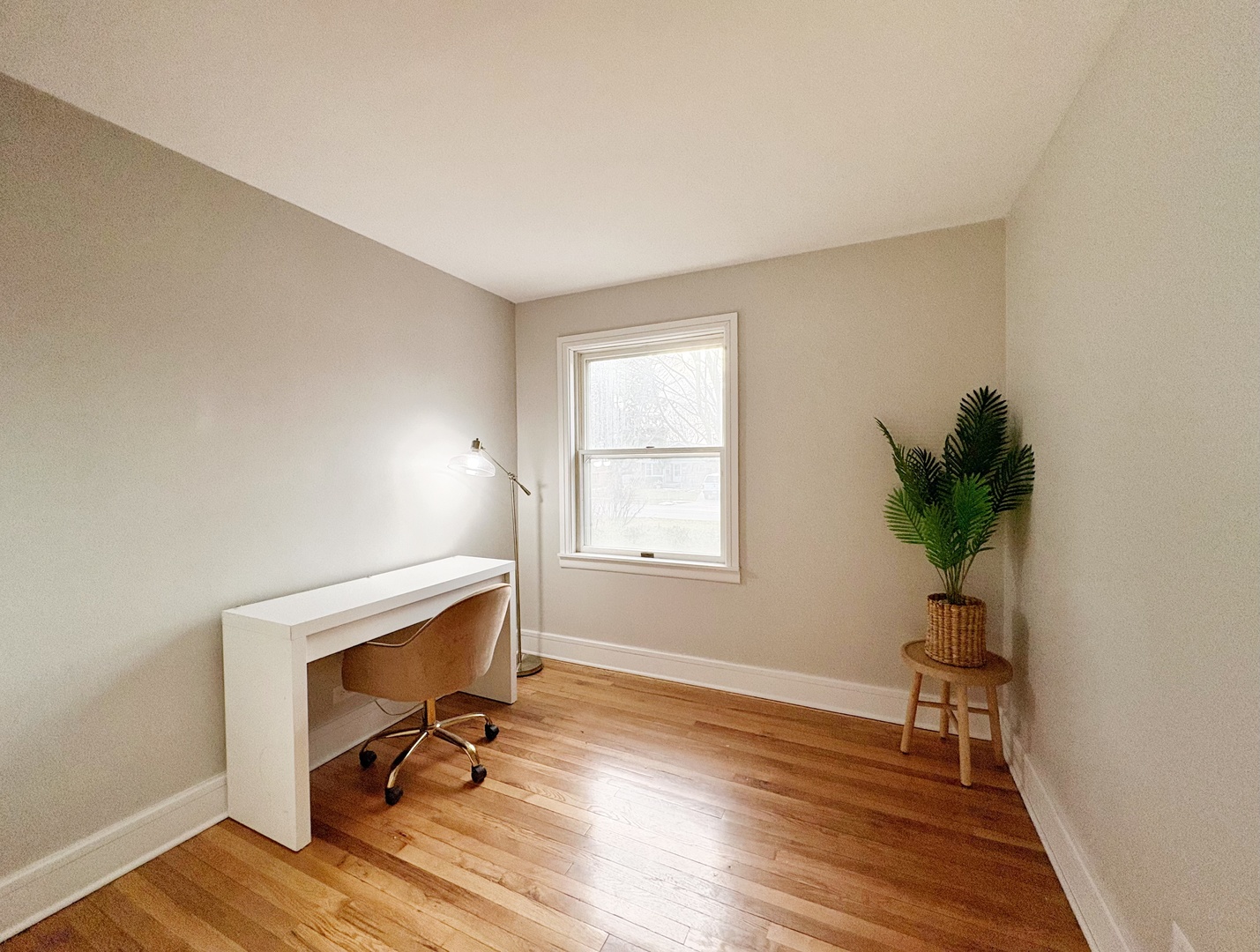 215 S Forest Avenue Property Photo 19