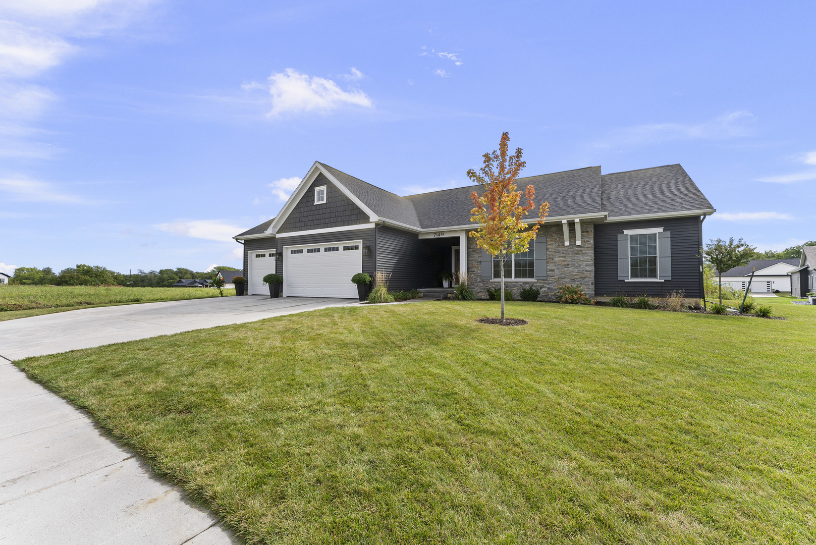 7149 Alvie Lane Property Photo 3