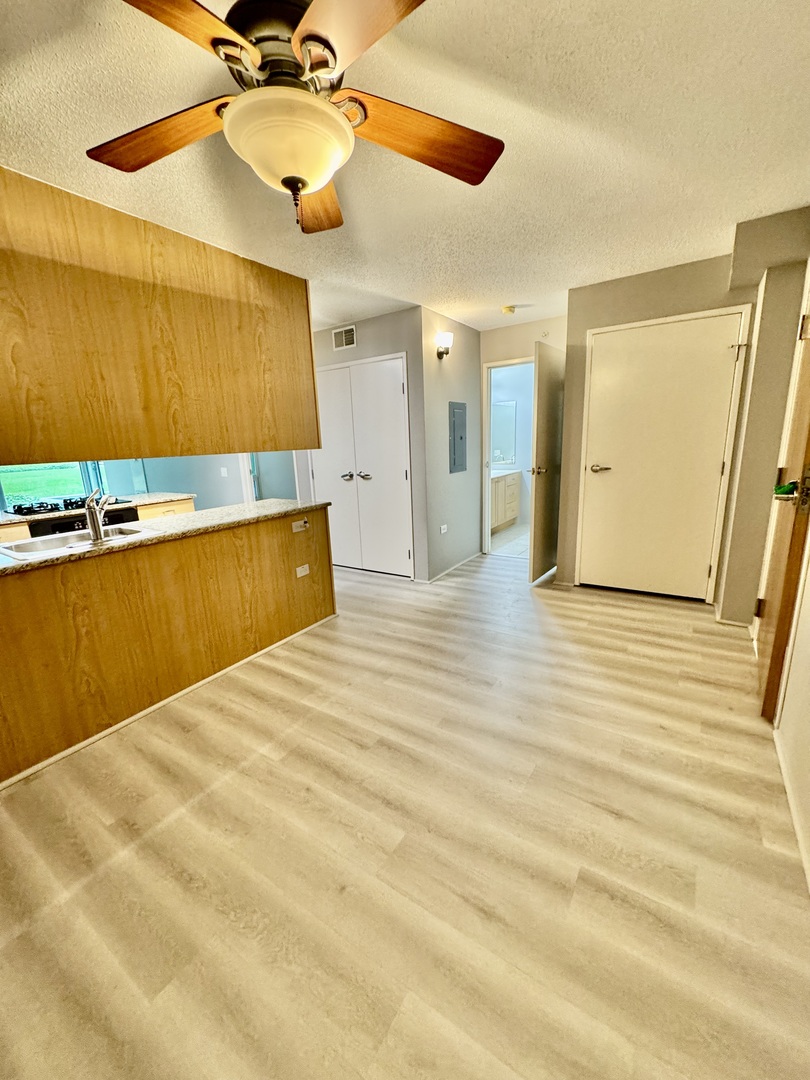 9655 Woods Drive 407 Property Photo 5