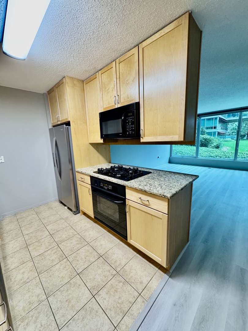 9655 Woods Drive 407 Property Photo 6