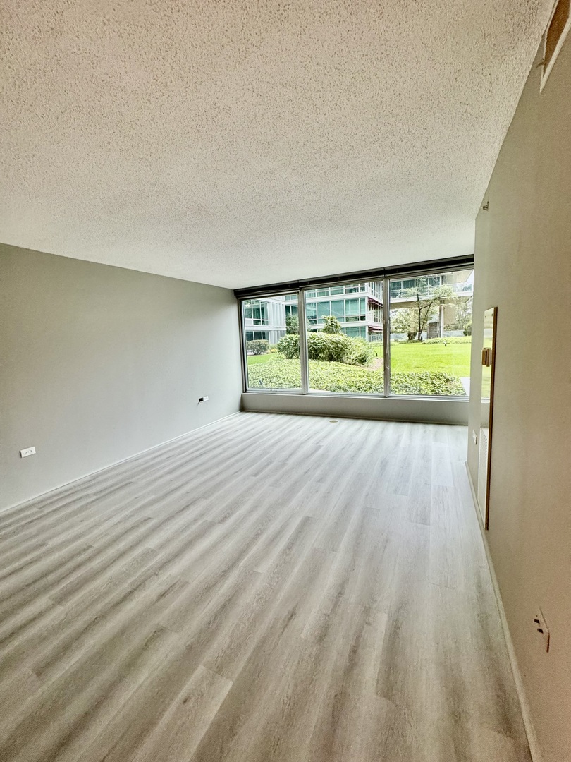 9655 Woods Drive 407 Property Photo 11