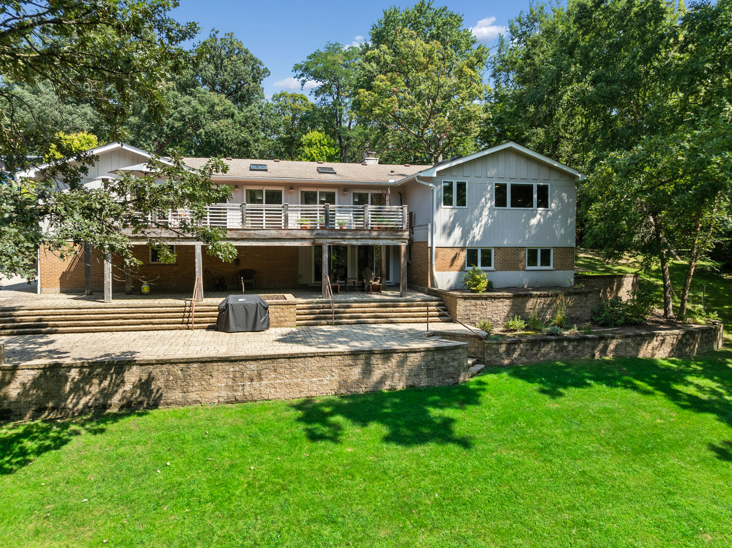 1113 Crane Drive Property Photo 4
