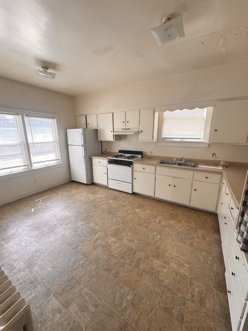 1620 W Fredonia Avenue Property Photo 8