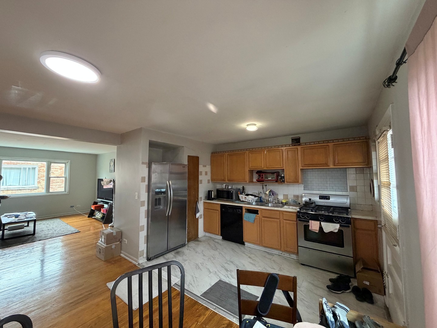 6338 N Kedzie Avenue 2w Property Photo 3
