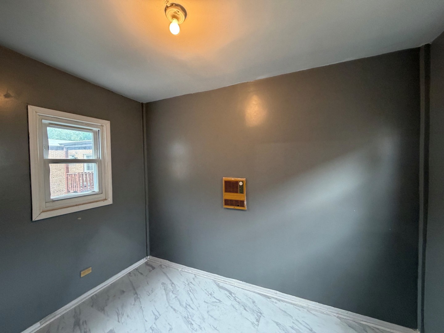 6338 N Kedzie Avenue 2w Property Photo 12