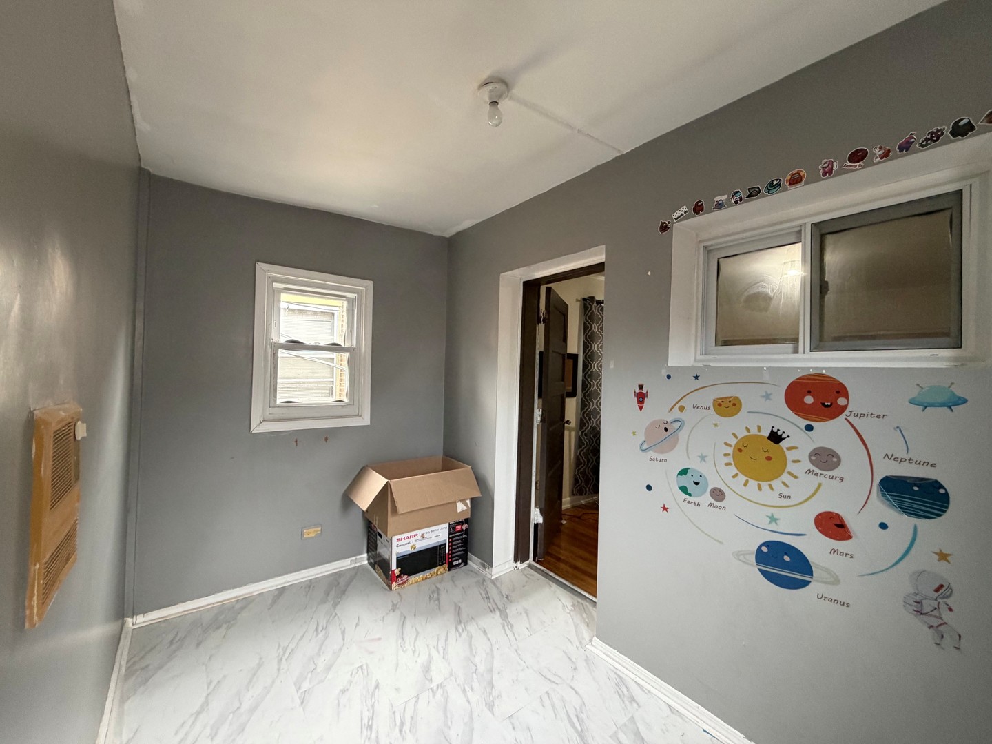 6338 N Kedzie Avenue 2w Property Photo 13