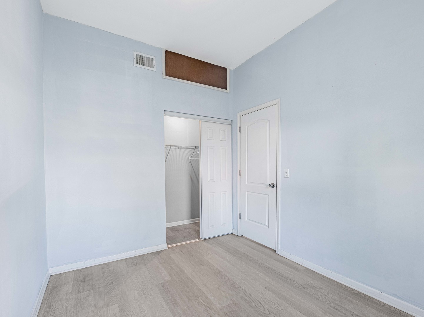 2749 S Trumbull Avenue Property Photo 11