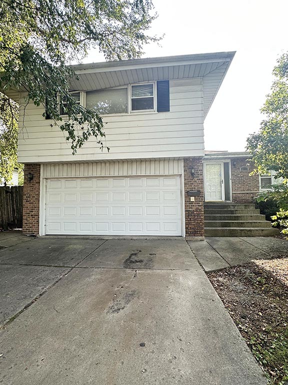 11804 S Kolin Avenue Property Photo 1