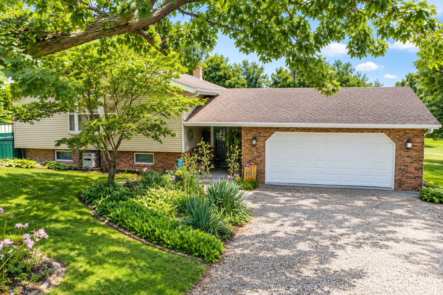 6559 Lake Road Property Photo 1
